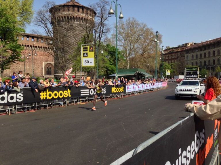 Cesaro Group | April 6, 2014: Cesaro Group at the Milan Marathon